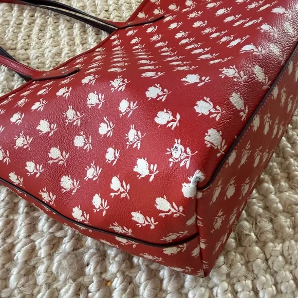 Coach Red White Floral Women's Tote Bag - Picture 3 of 9